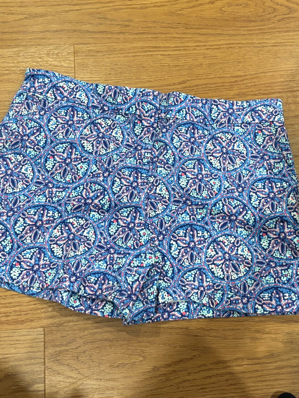Vineyard Vines Blue Floral Medallion Shorts